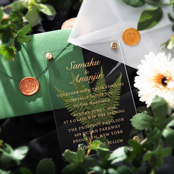 /1067551-4516-thickbox/gold-calligraphy-clear-acrylic-wedding-invitations-ws285.jpg